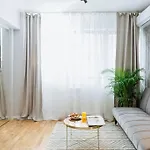 Charming & Modern - Cismigiu Park - Netflix * Бухарест