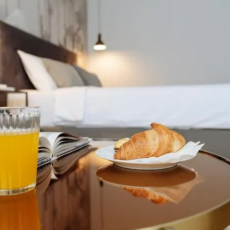 Apartment Charming & Modern - Cismigiu Park - Netflix Bucharest